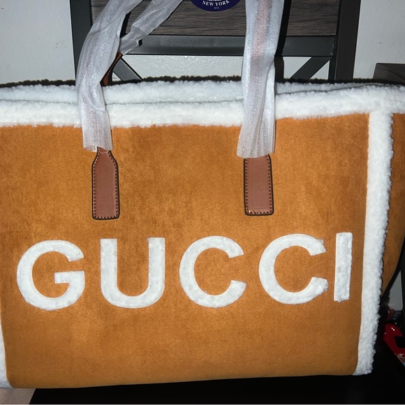 Luxury suede and shearling tote Women's Tote - Picture 1 of 2